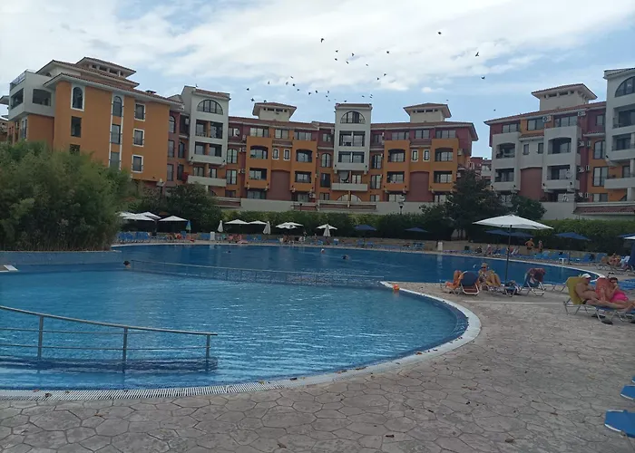 марина кеѝп, *