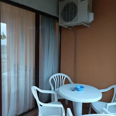 Apartman марина кеѝп, Aheloj