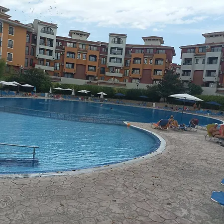 марина кеѝп, Apartman Aheloj